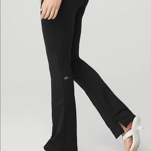 ALO Yoga Flare Legging